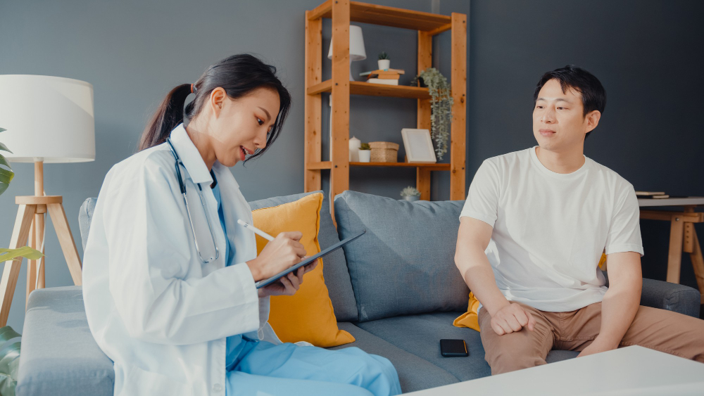 A doctor with a patient at the clinic